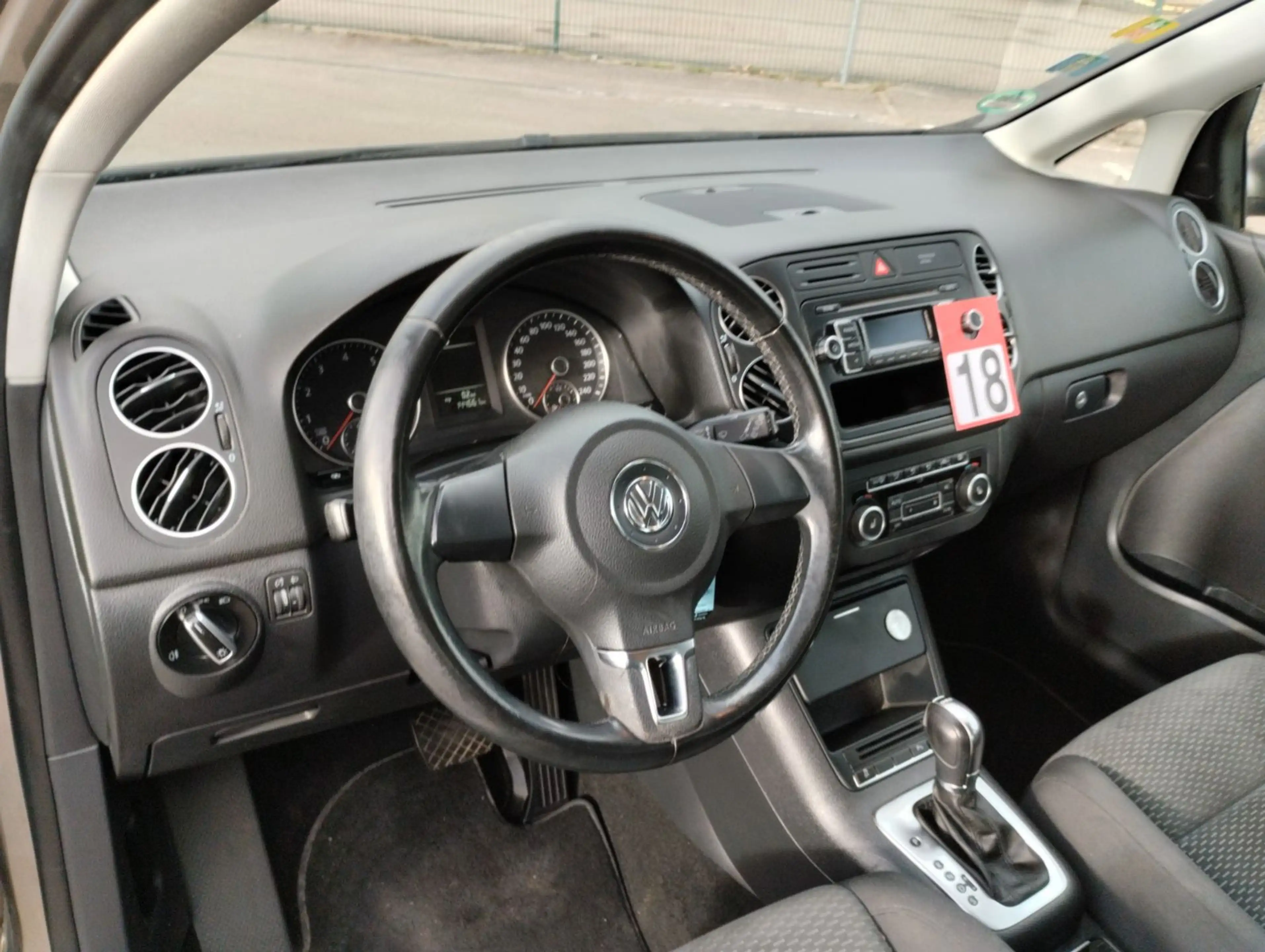 Volkswagen Golf Plus VI Comfortline DSG — photo 14