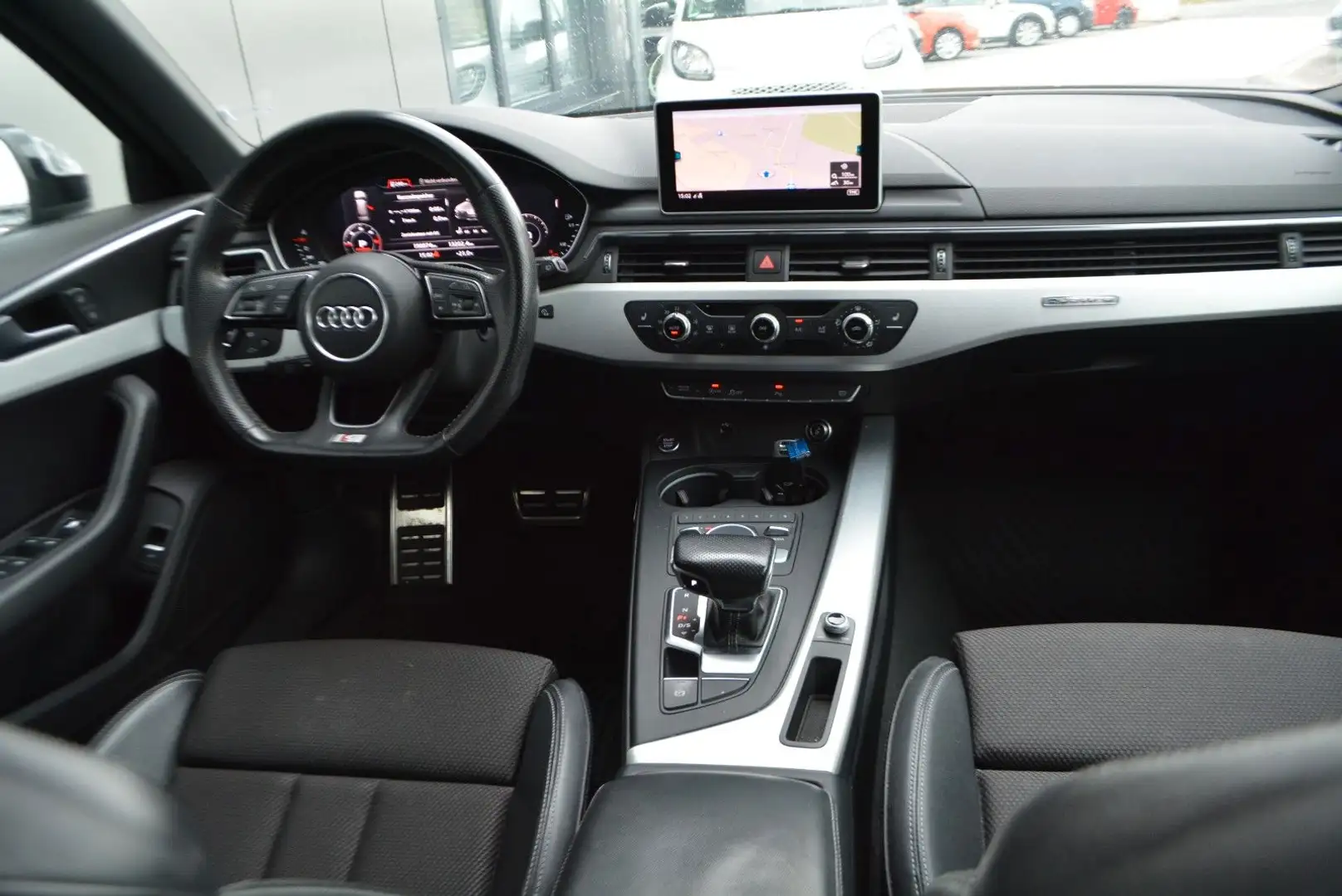 Audi A4 Avant quattro S-LineSport+-LED-Navi-VirtualCo Schwarz - 2