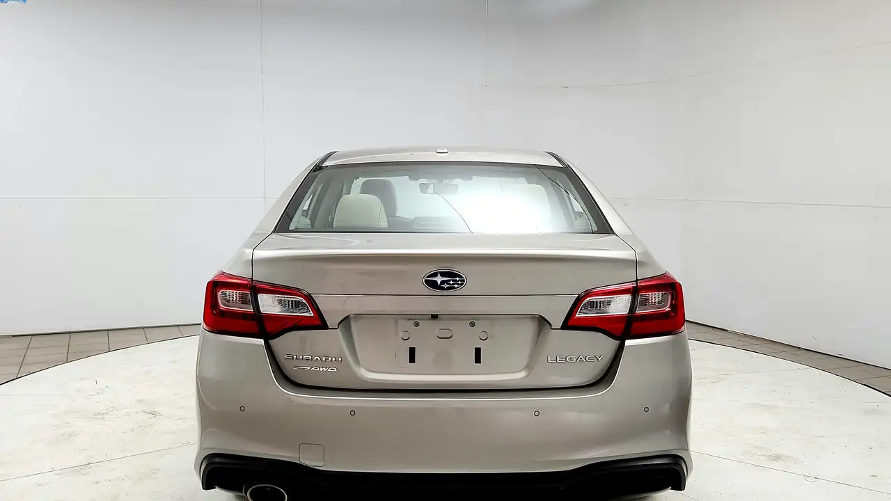 Subaru Legacy fotografie Subaru Legacy