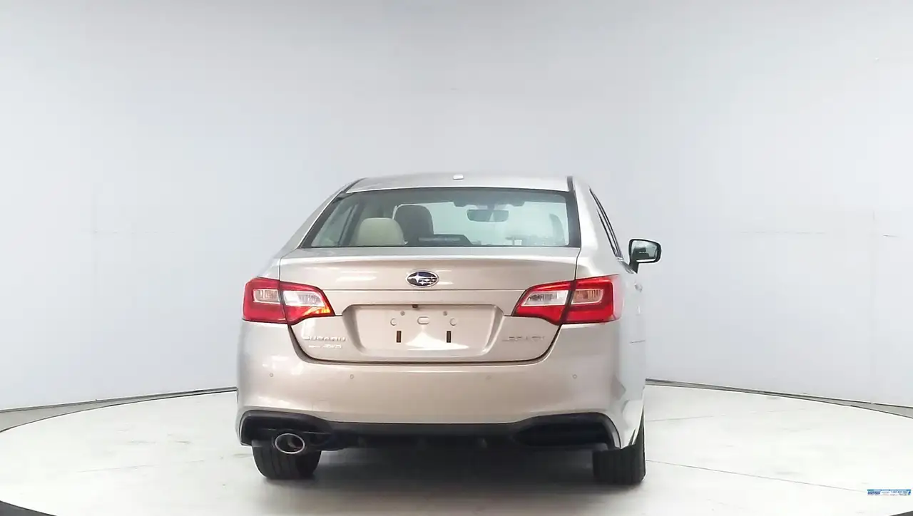 Subaru Legacy fotografie Subaru Legacy
