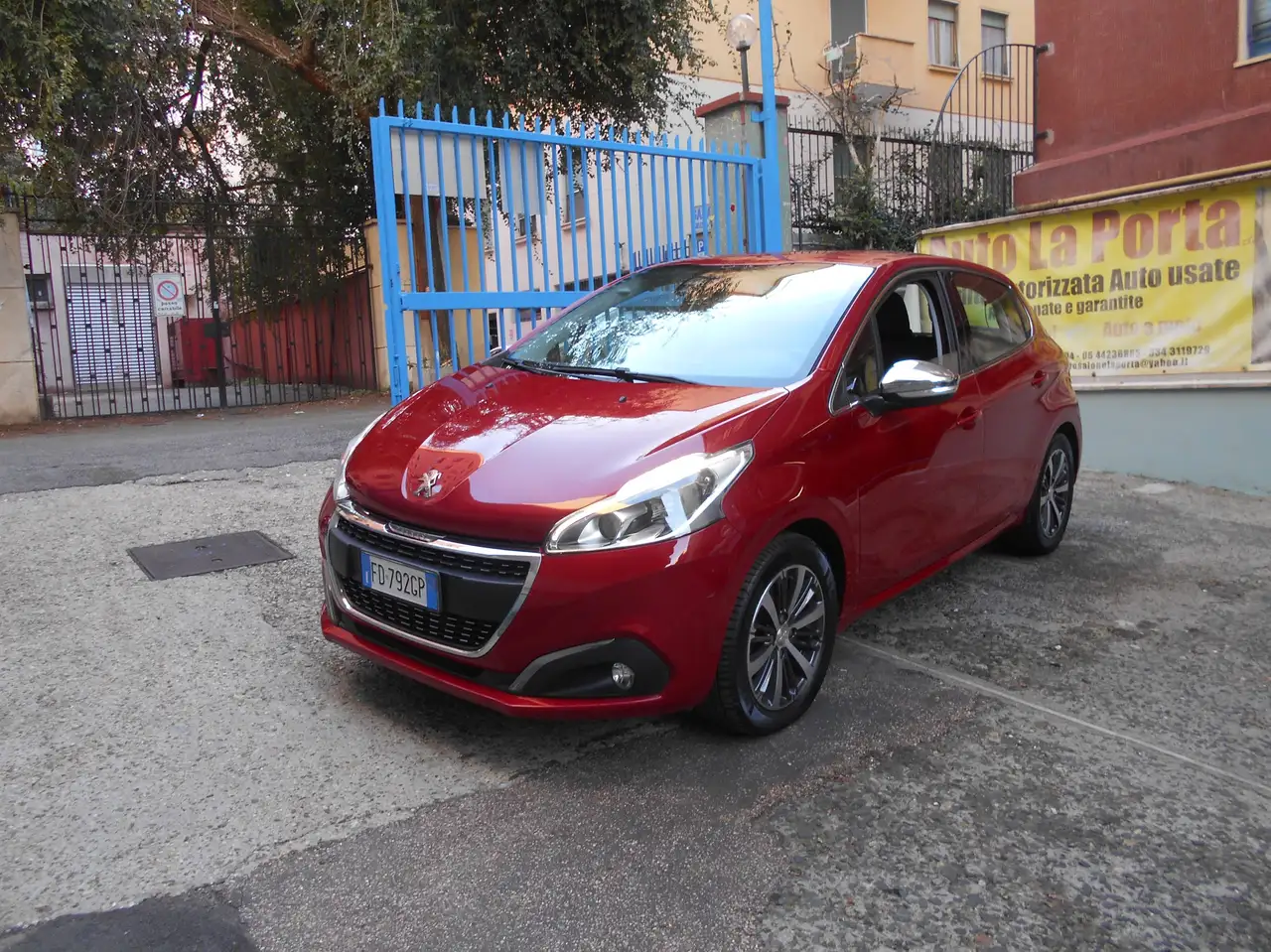 Peugeot 208