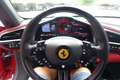 Ferrari 296 GTB Rosso Imola "Karbon,Lift,JBL,Garantie" Rot - thumbnail 18