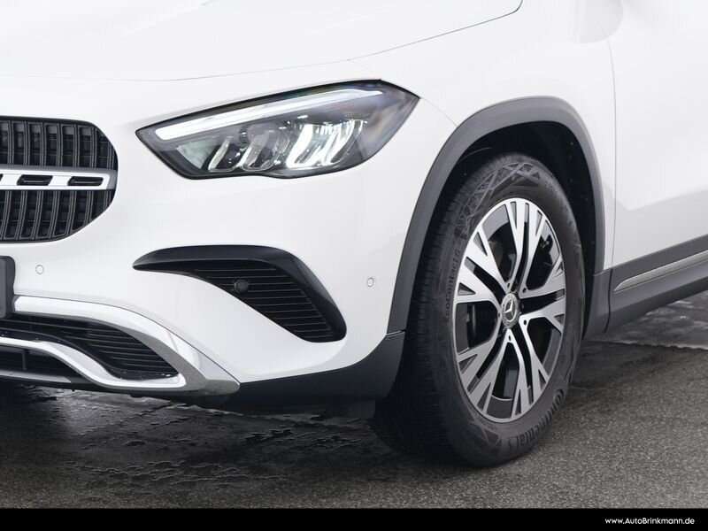 Mercedes-Benz GLA 220