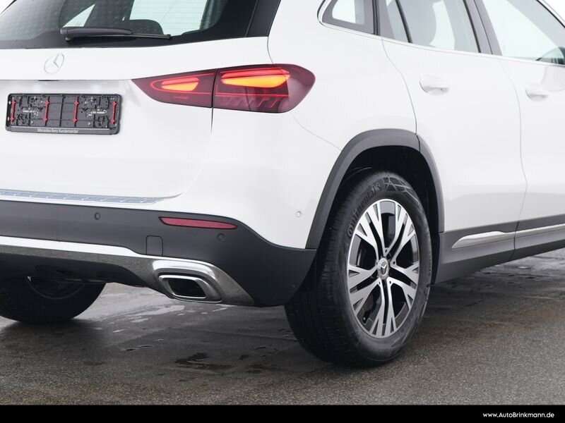 Mercedes-Benz GLA 220
