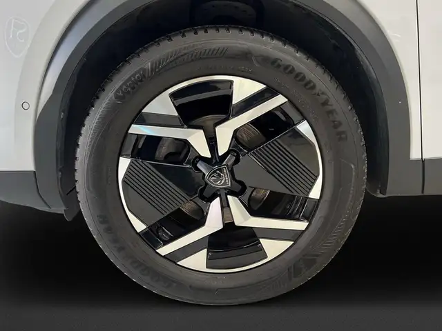 Peugeot 2008 view 10