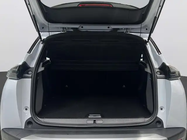 Peugeot 2008 view 9