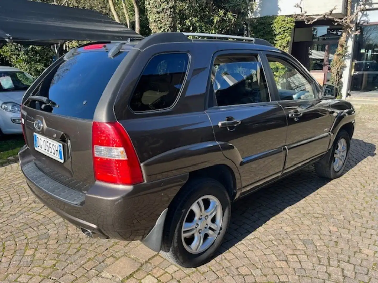 Kia Sportage 2.0 Benzina 141CV 4X4 Brun - 2