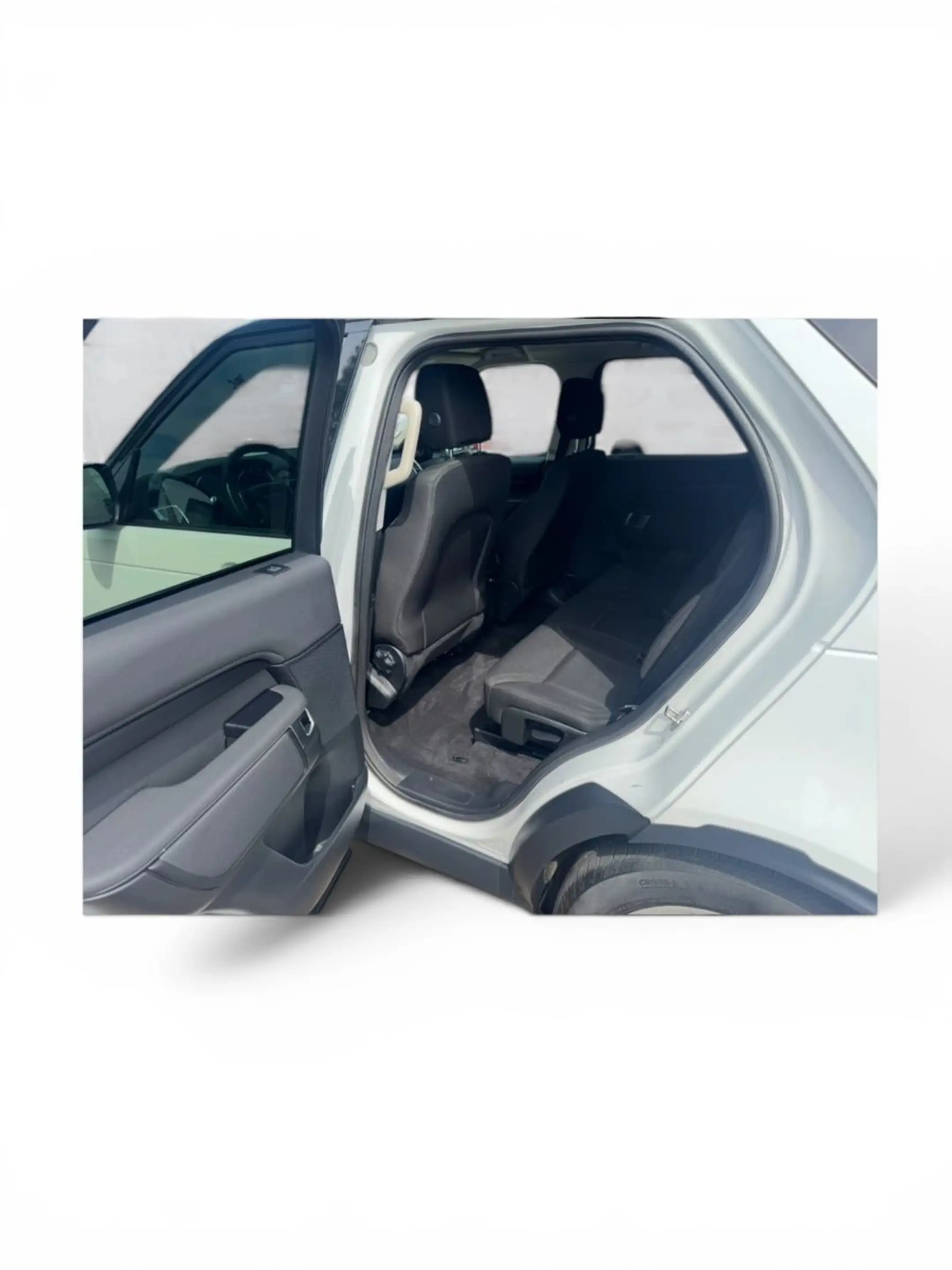 Land Rover Discovery 5 S SD4 — photo 13