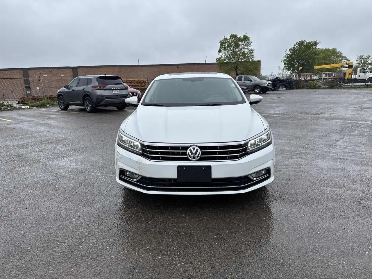Volkswagen Passat photo Volkswagen Passat