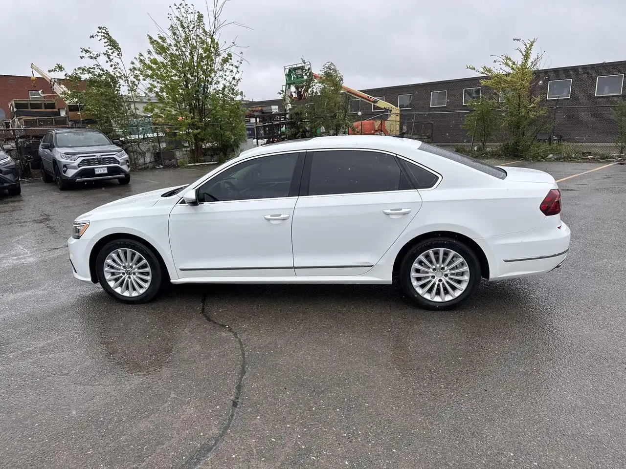 Volkswagen Passat photo Volkswagen Passat