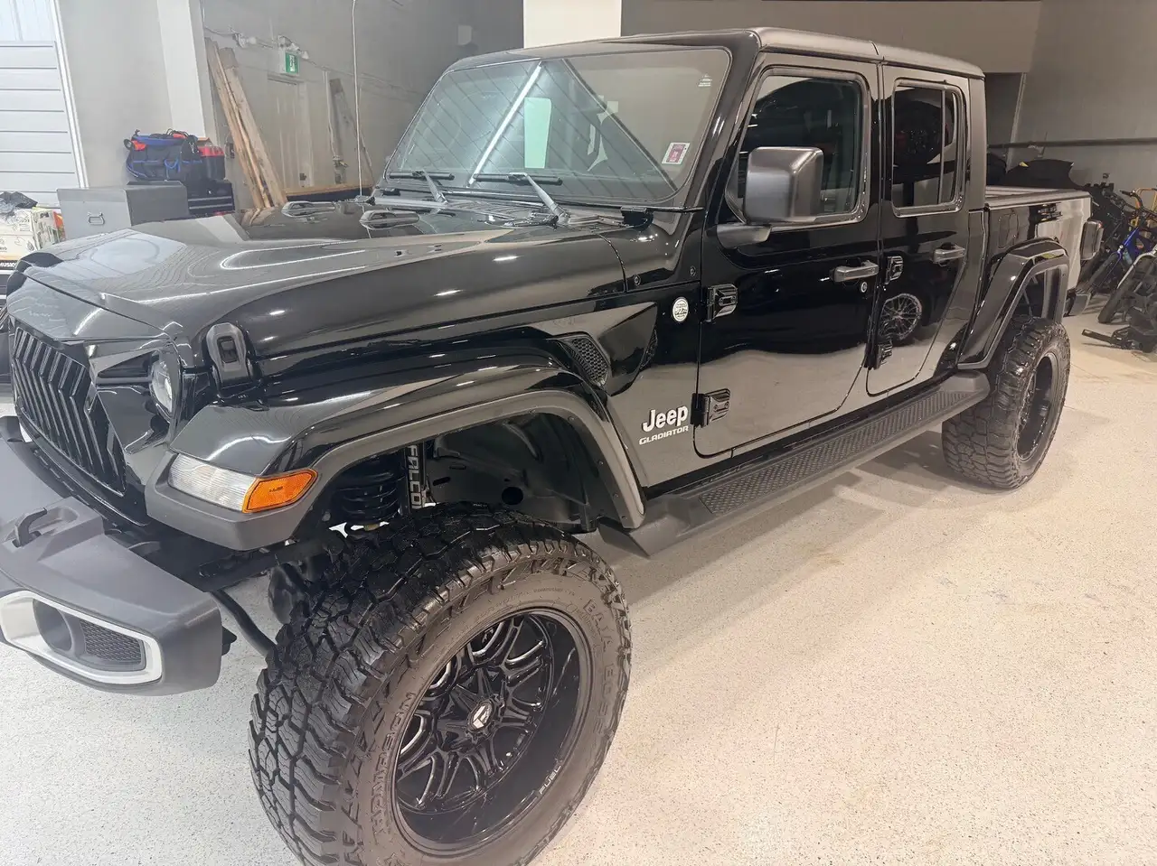 Jeep Gladiator снимка Jeep Gladiator