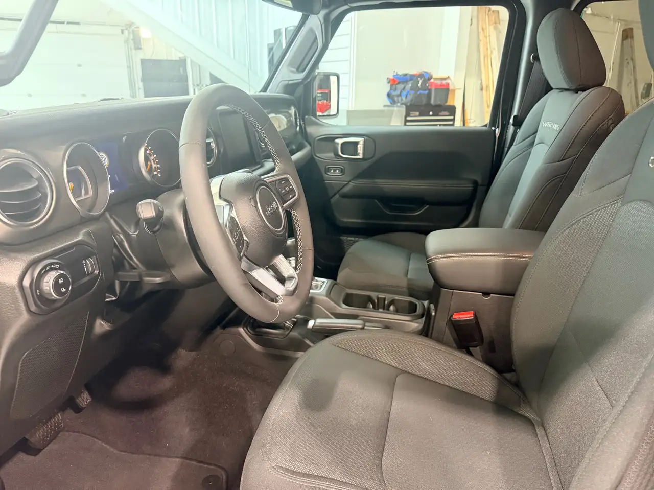 Jeep Gladiator снимка Jeep Gladiator