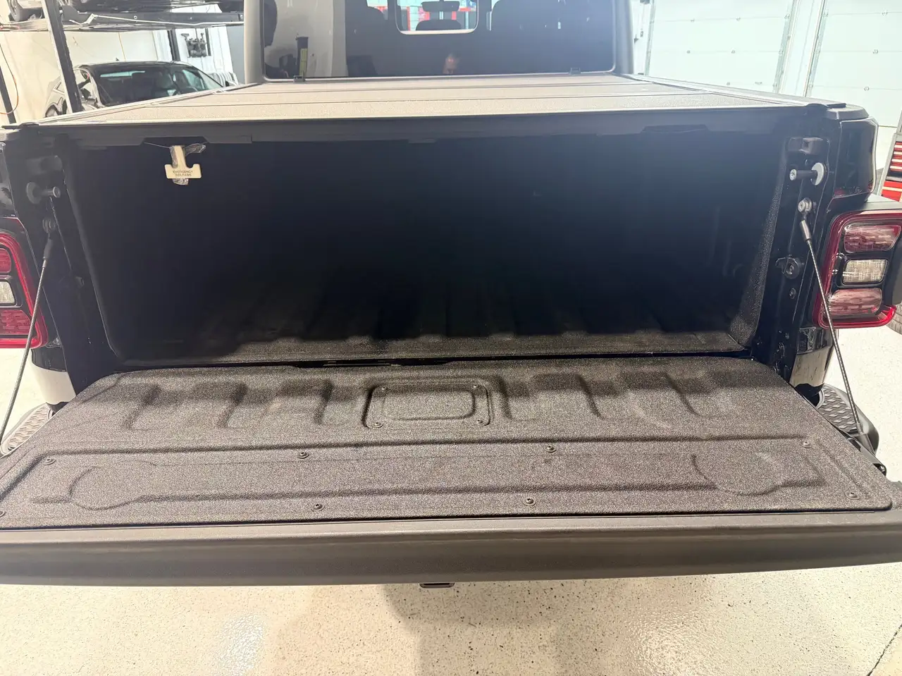 Jeep Gladiator снимка Jeep Gladiator