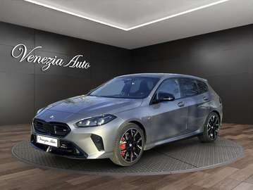 135i xDrive M Sport Pro 300cv Navi RFK H/K Pano LED Gancio Tetto ACC HUD Pelle 360 Keyless Memoria