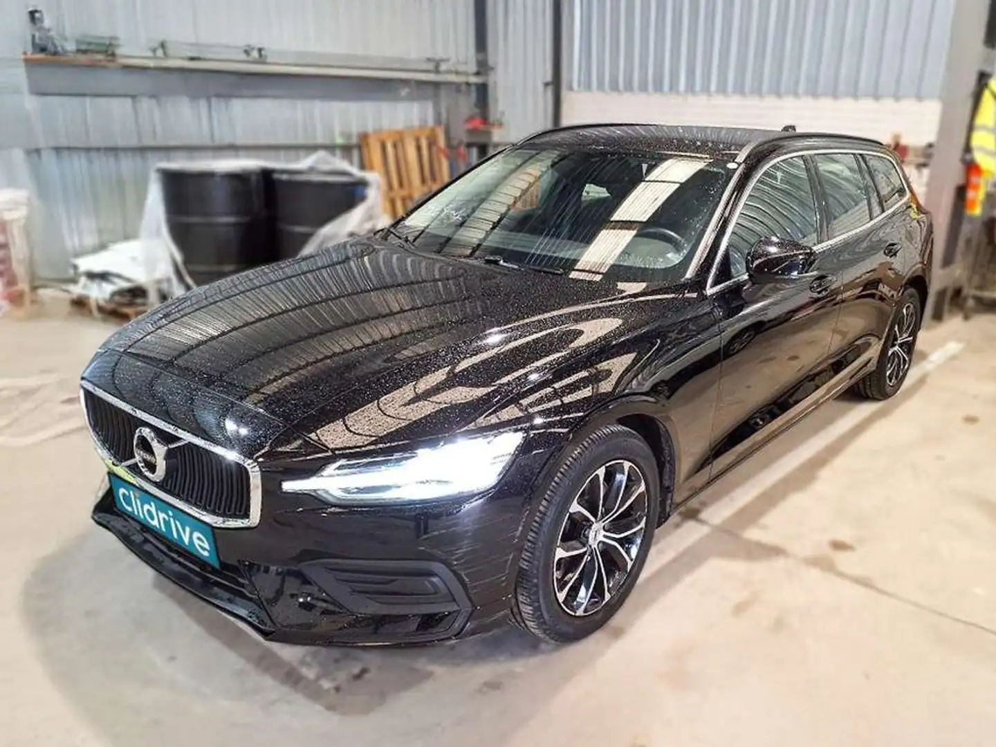 Volvo V60 2.0 B4 (D) Momentum Pro Auto Negro - 2