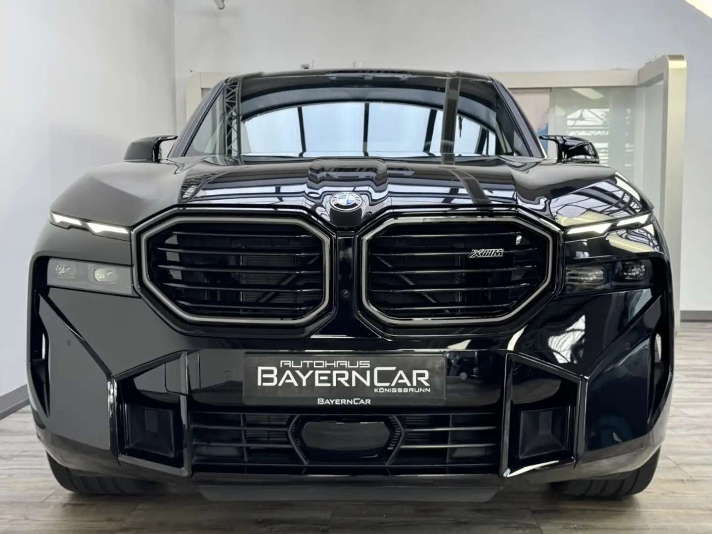 BMW XM 50e AHK 360° ACC+ Massage Sitzlüftung Schwarz - 2
