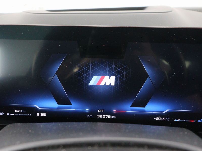 BMW X6 M60i xDrive Trekhaak — photo 3