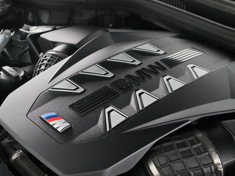BMW X6 M60i xDrive Trekhaak — photo 5
