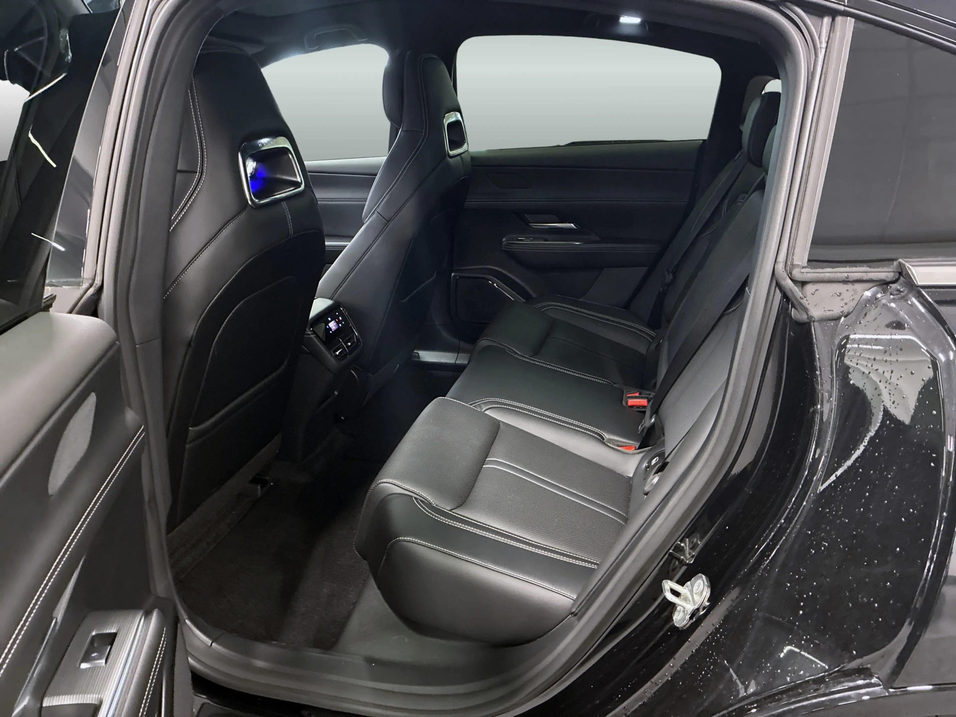 Mazda 6e Takumi 68.8 kWh Demo — photo 9