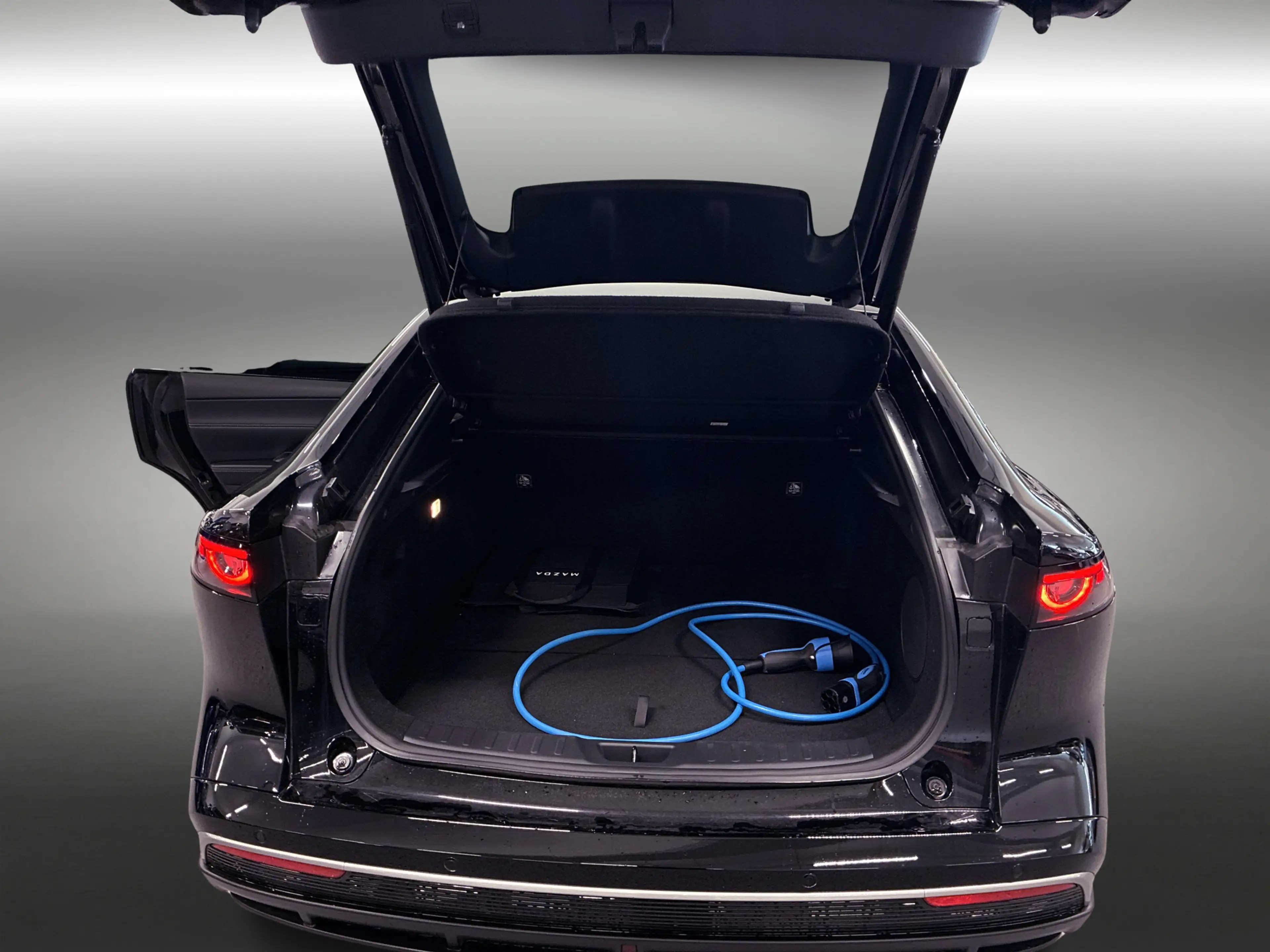 Mazda 6e Takumi 68.8 kWh Demo — photo 12