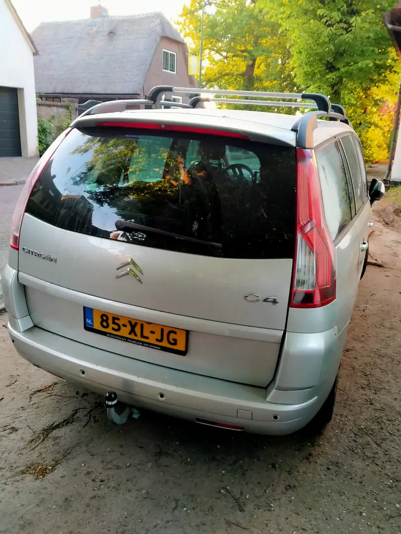 Citroen C4 Picasso C4 Picasso 1.8-16V Ambiance 7p. Grijs - 2