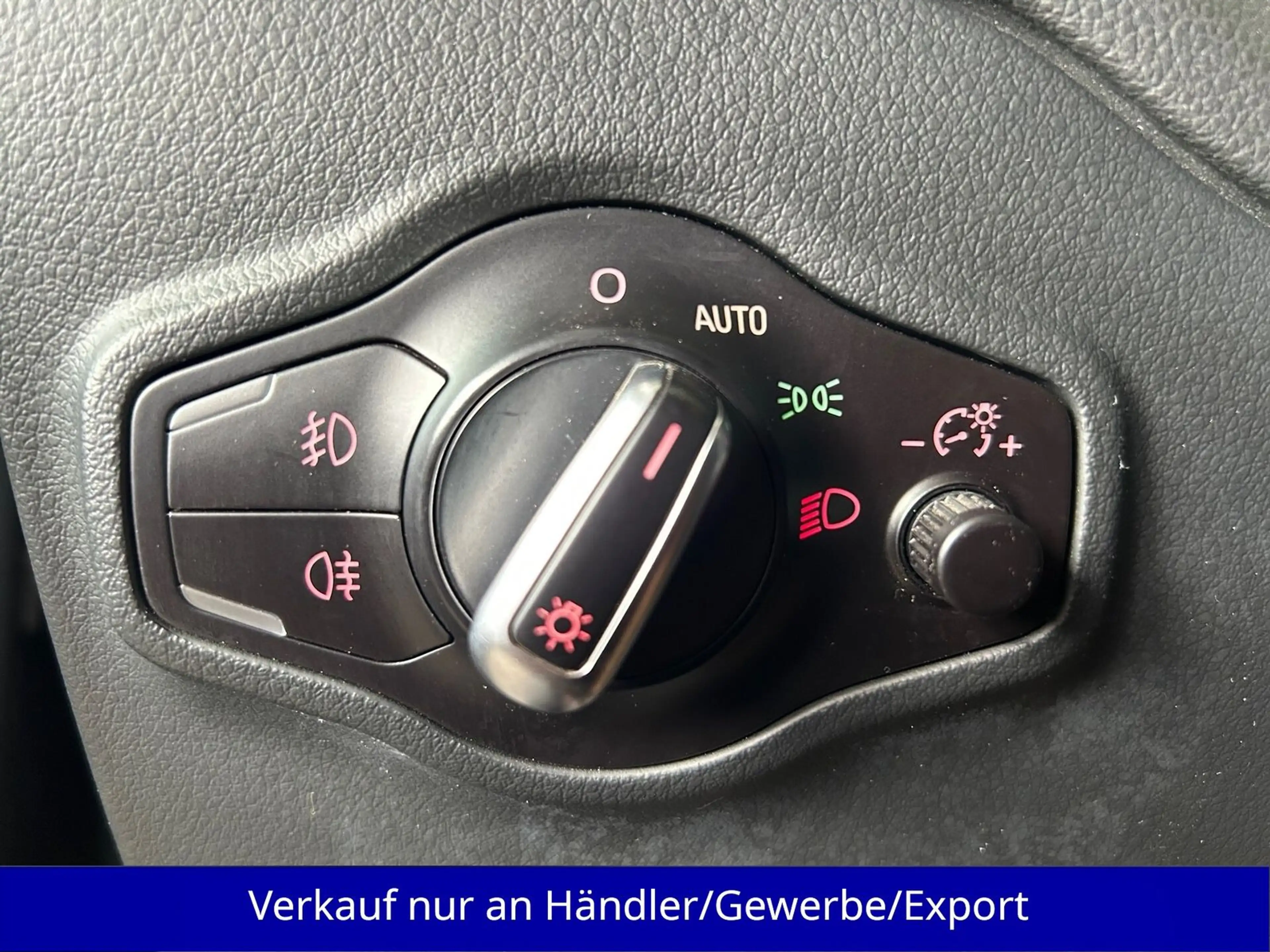 Audi Q5 2.0 TDI Automatik AAC Xenon Navi SJZ PDC AHK — photo 15
