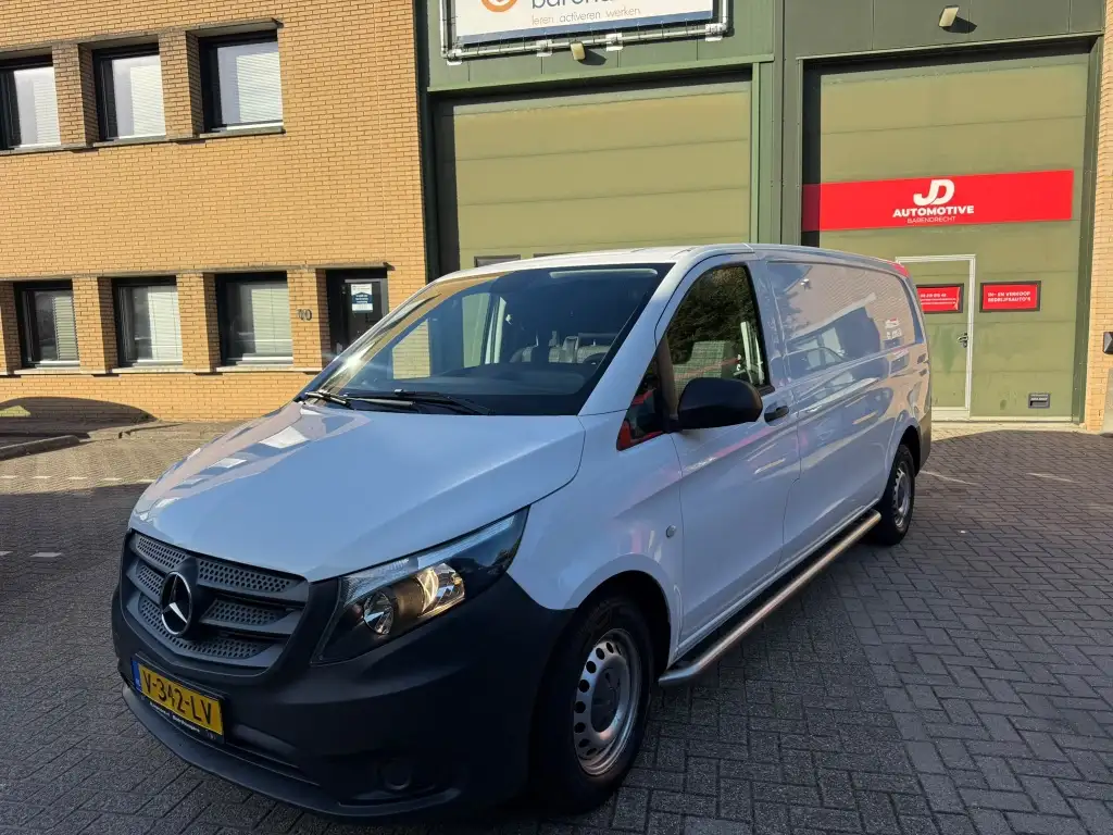Mercedes-Benz Vito 2018 из Европы — купить под ключ