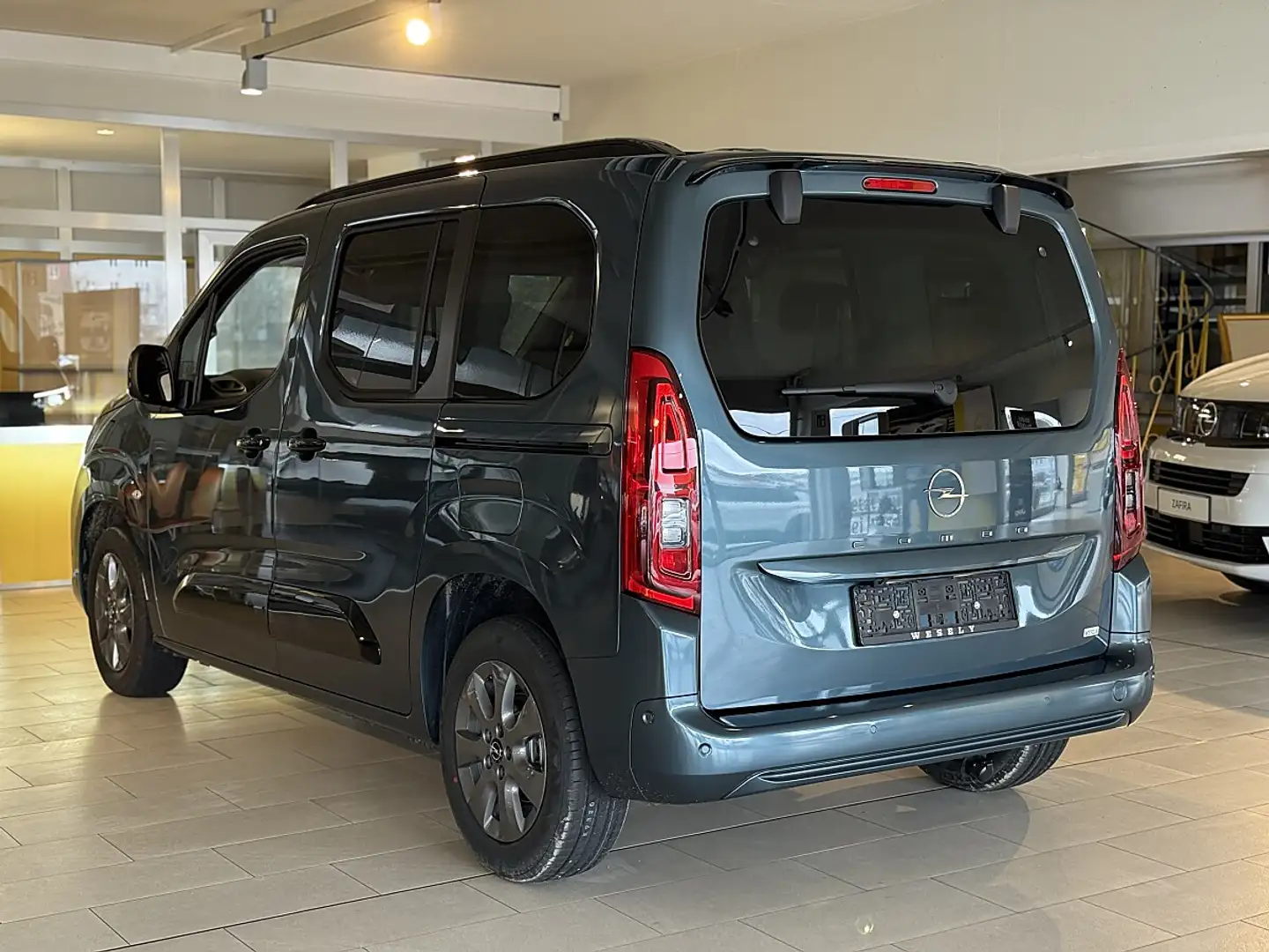 Opel Combo 1.5 Diesel L GS Grün - 2