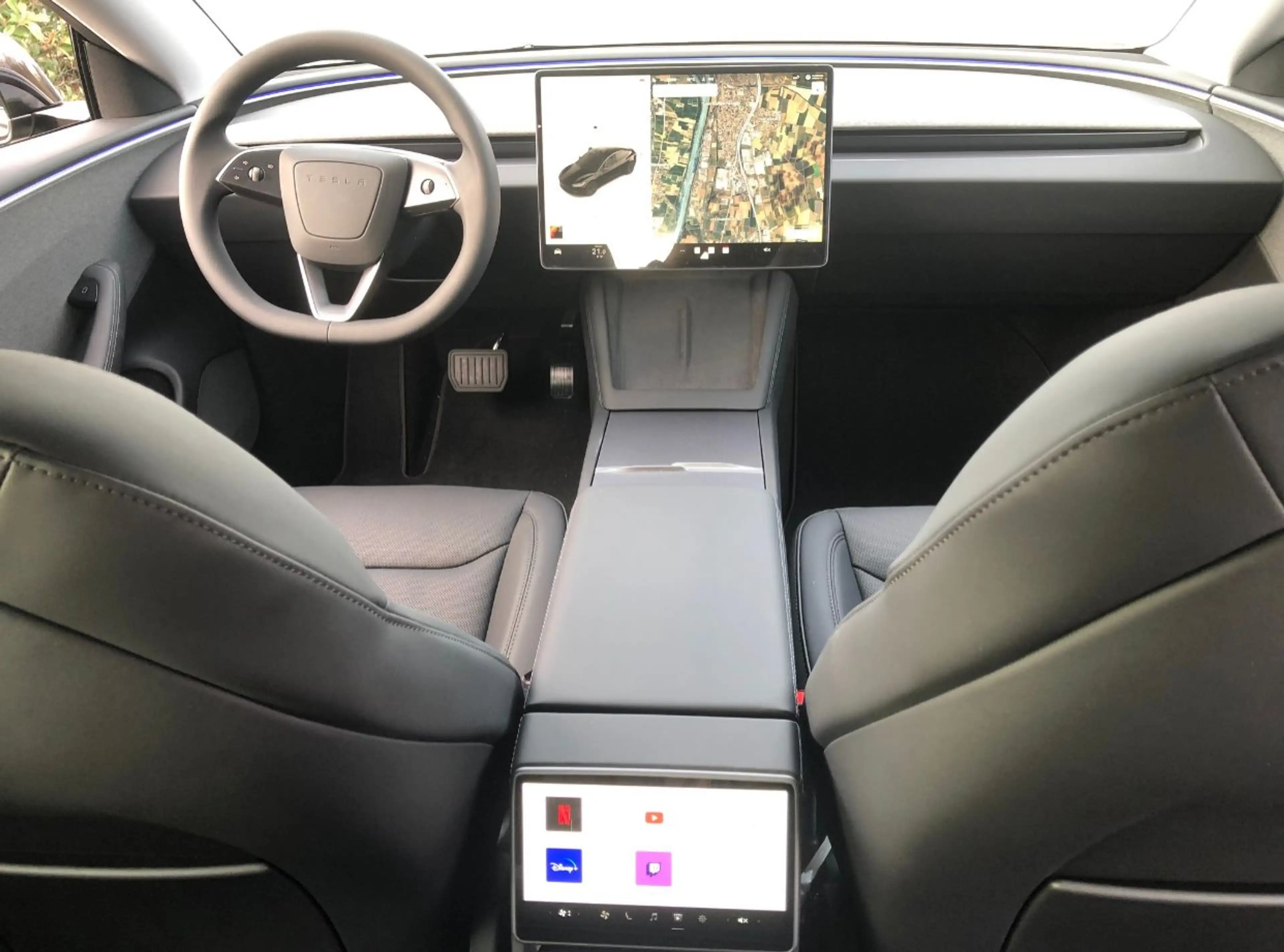 Tesla Model 3 TESLA MODEL 3 HIGHLINE — photo 8