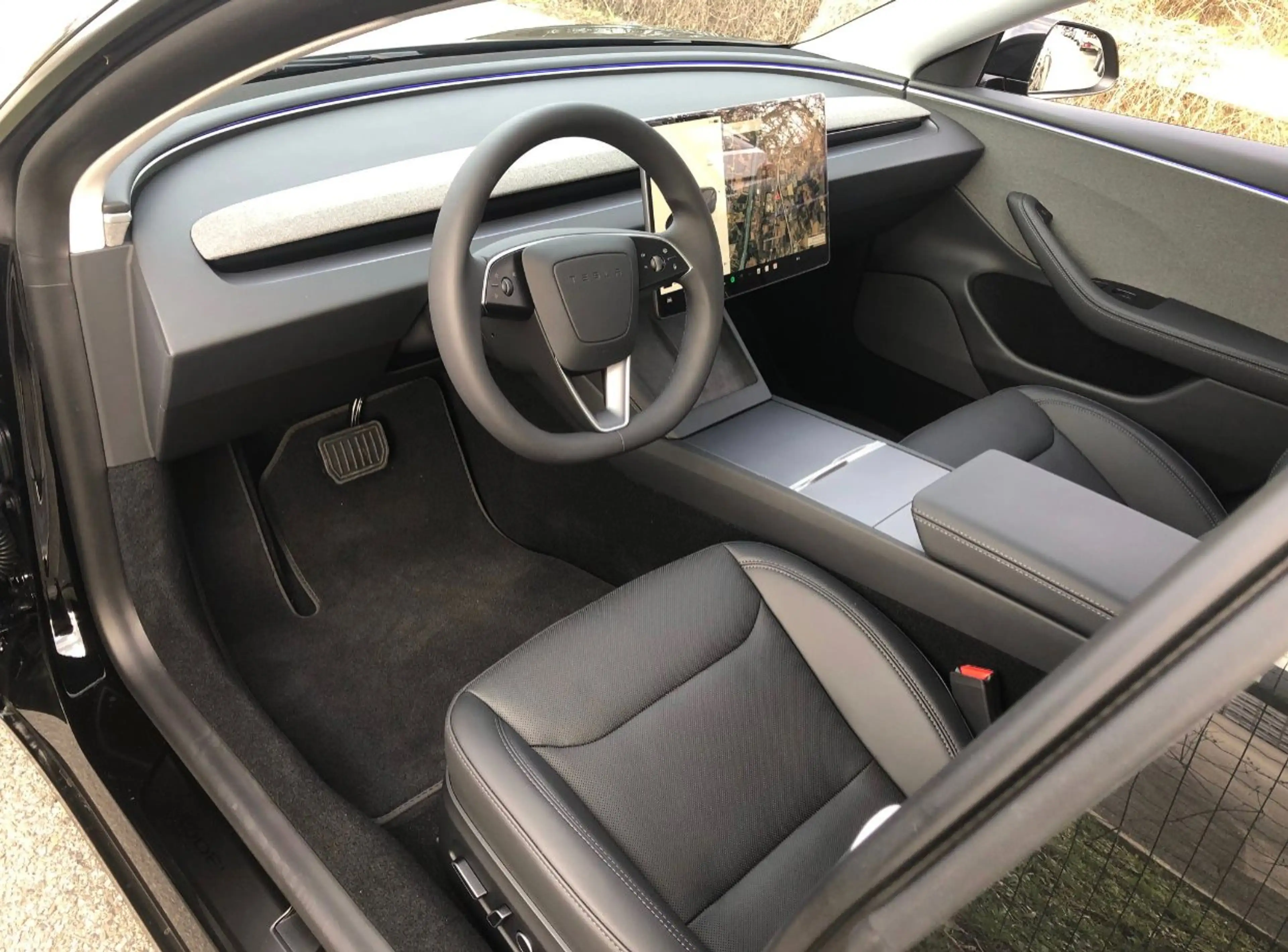 Tesla Model 3 TESLA MODEL 3 HIGHLINE — photo 9