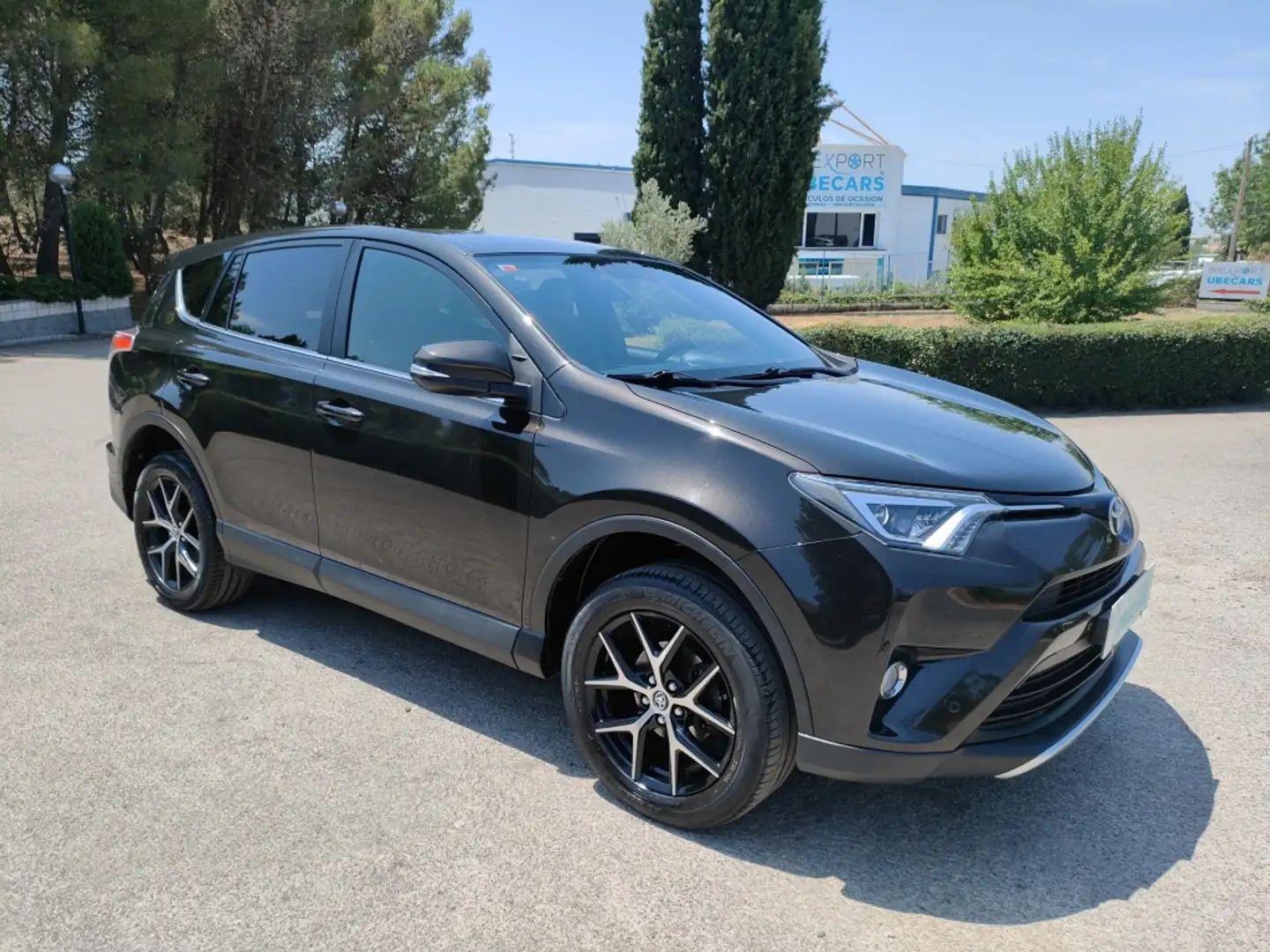 Toyota RAV 4 150D Executive 2WD Marrón - 2