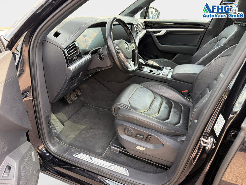Volkswagen Touareg R-Line FINAL EDITION 3.0 V6 TDI Elegance 210 kW... — photo 8