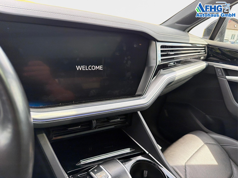 Volkswagen Touareg R-Line FINAL EDITION 3.0 V6 TDI Elegance 210 kW... — photo 19