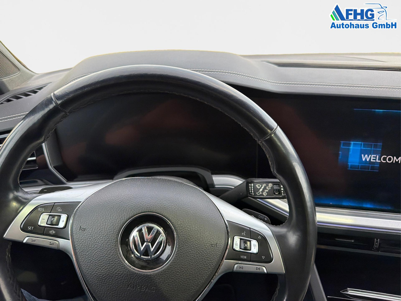 Volkswagen Touareg R-Line FINAL EDITION 3.0 V6 TDI Elegance 210 kW... — photo 18