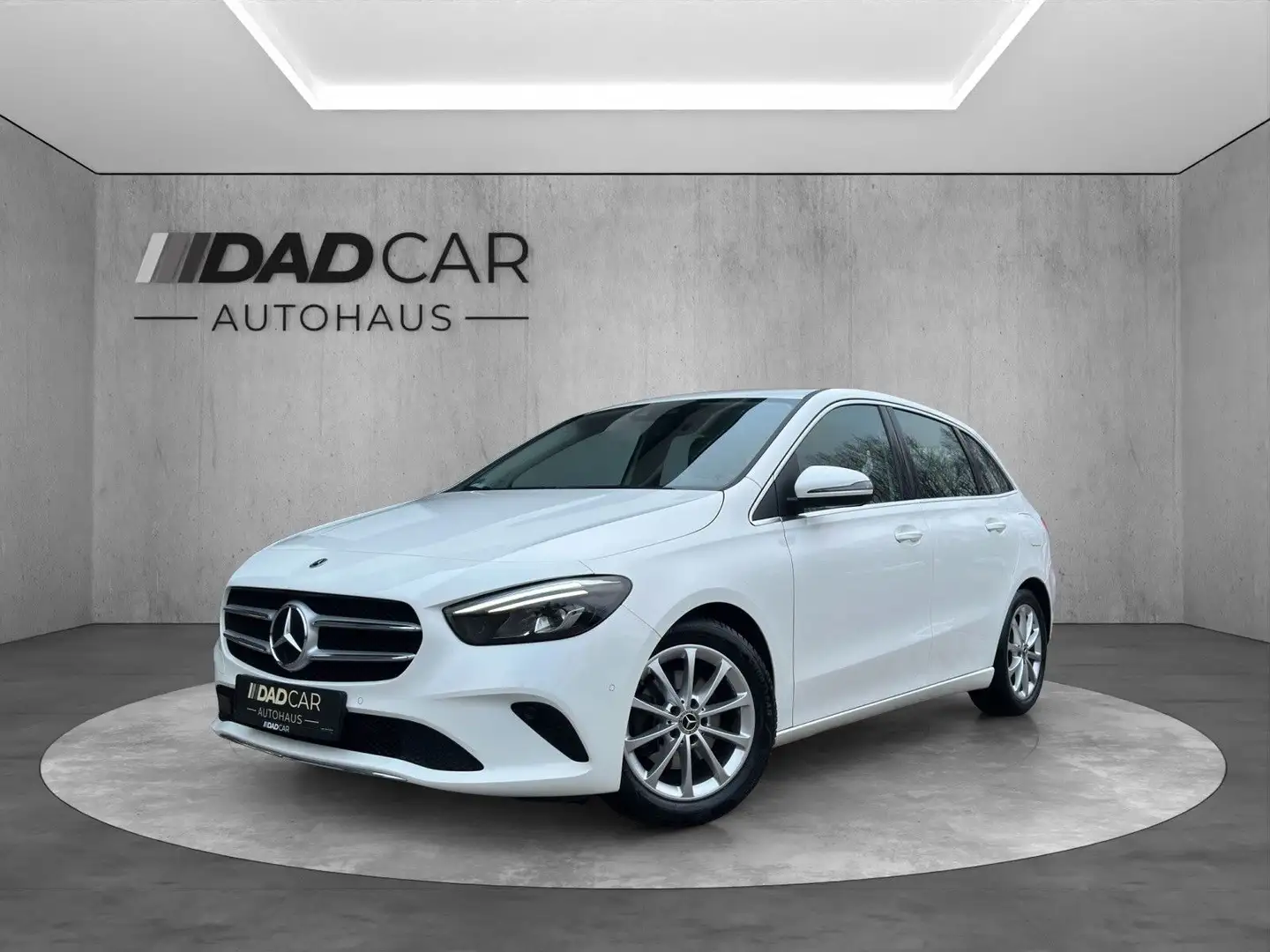 Mercedes-Benz B 200 d *LED*AHK*NAVI*CARPLAY* Weiß - 1