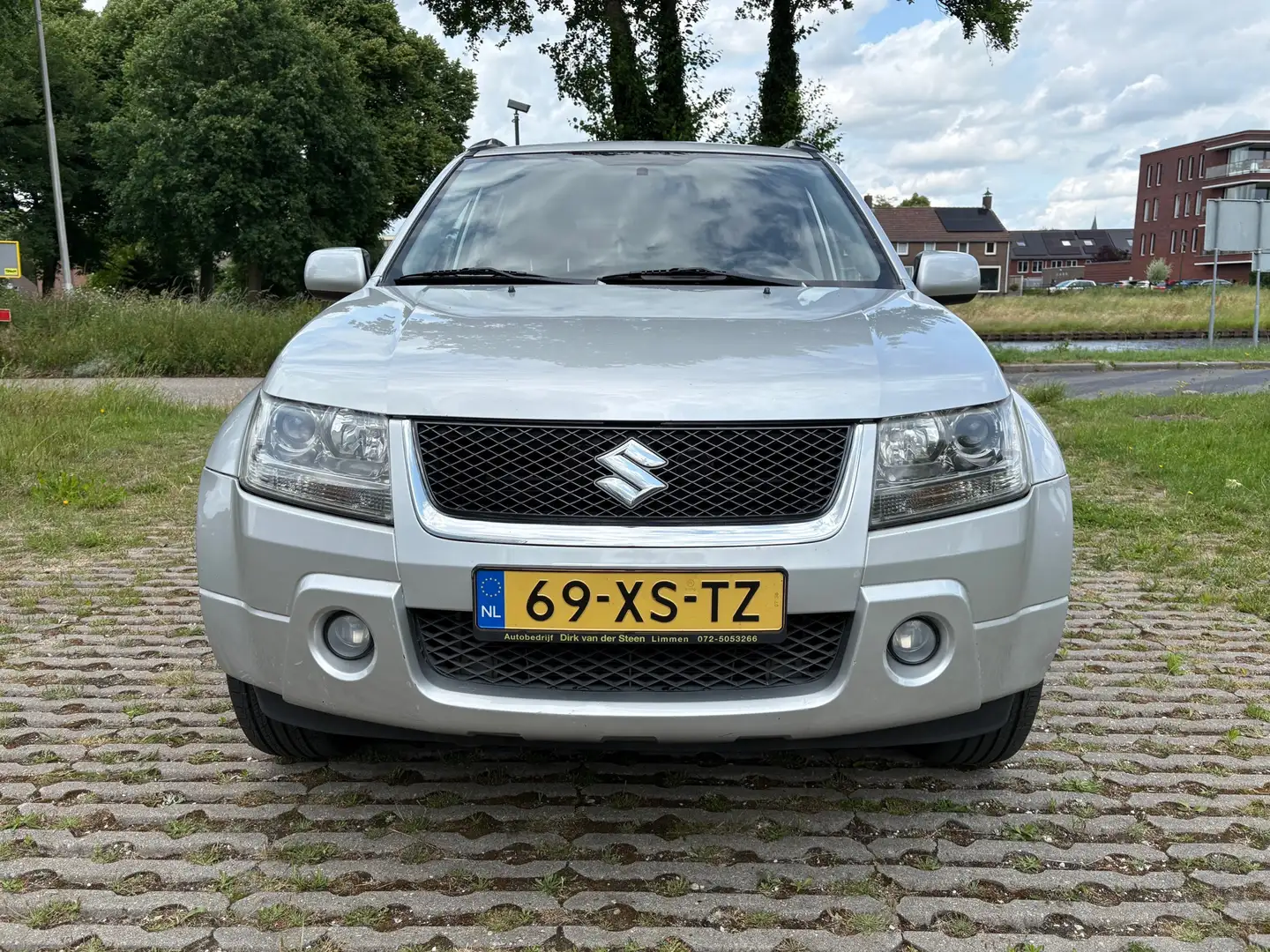 Suzuki Grand Vitara 2.0-16V Shogun / automaat / 4x4 / airco Gris - 2