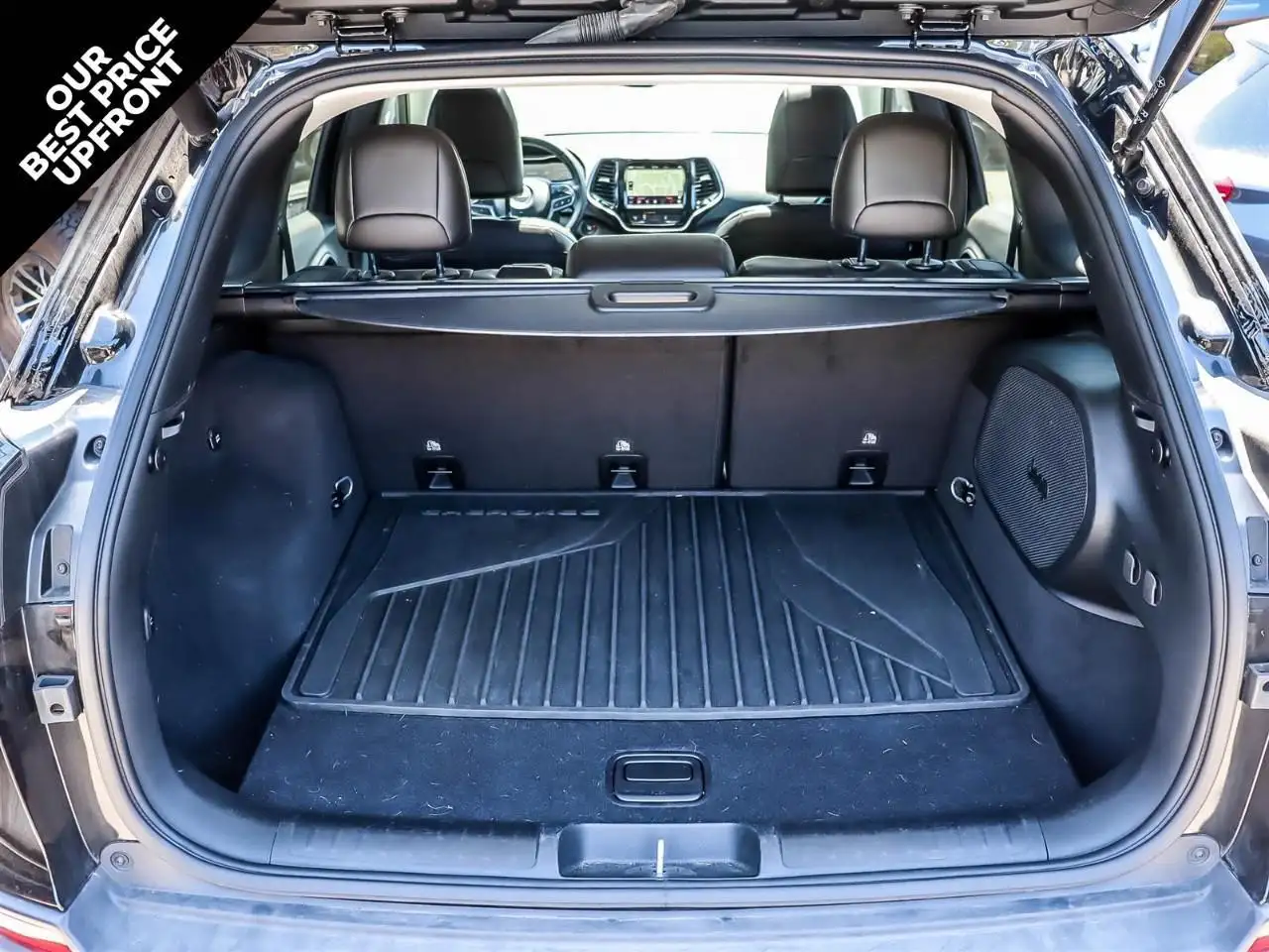 Jeep Cherokee снимка Jeep Cherokee
