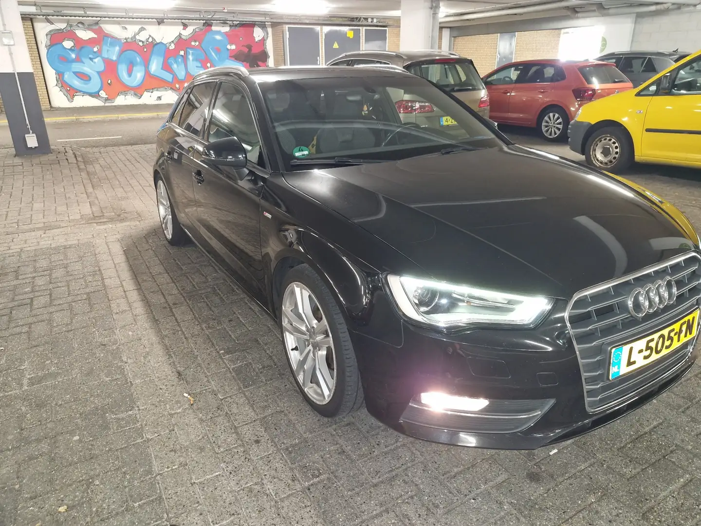 Audi A3 1.4 TFSI Ambition S-Line/S-Tronic Zwart - 1
