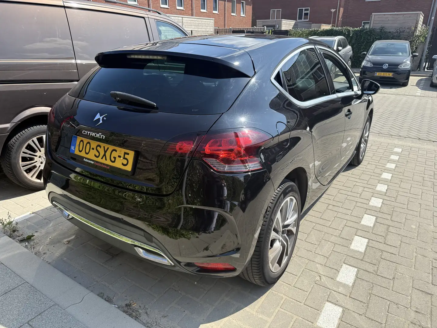 Citroen DS4 VTi 120 SoChic Zwart - 1