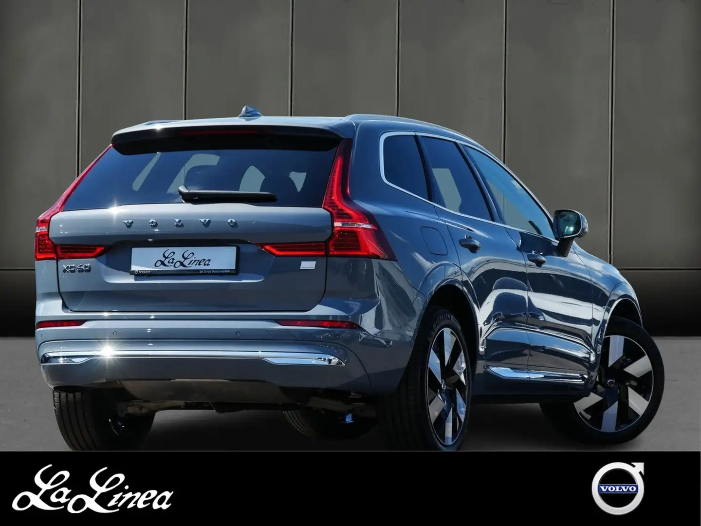 Volvo XC60 T8 Plus Bright-Pano/Memory/360 Grau - 2