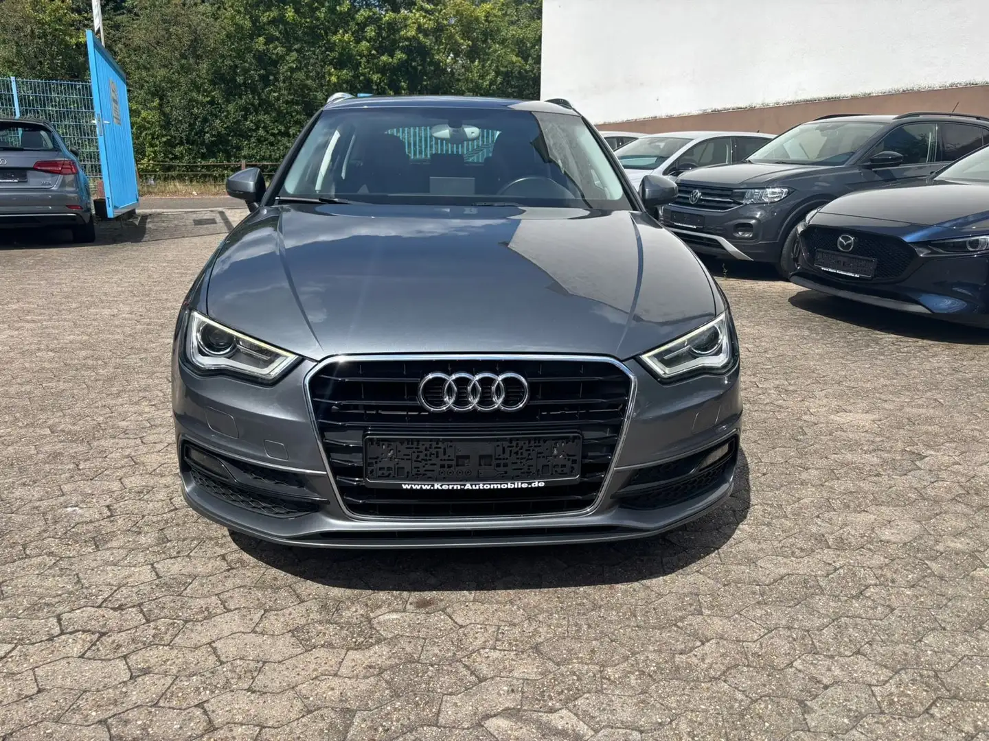 Audi A3 Sportback S Line Navi/Sitzhzg/LED/Alcantara Grau - 2