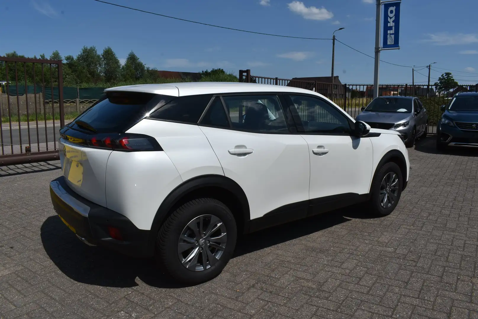 Peugeot 2008 2008 1.2i Allure Airco / GPS***12M GARANTIE*** - 2