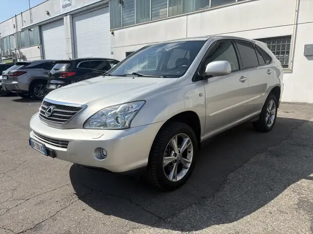 Lexus RX 450h Ambassador