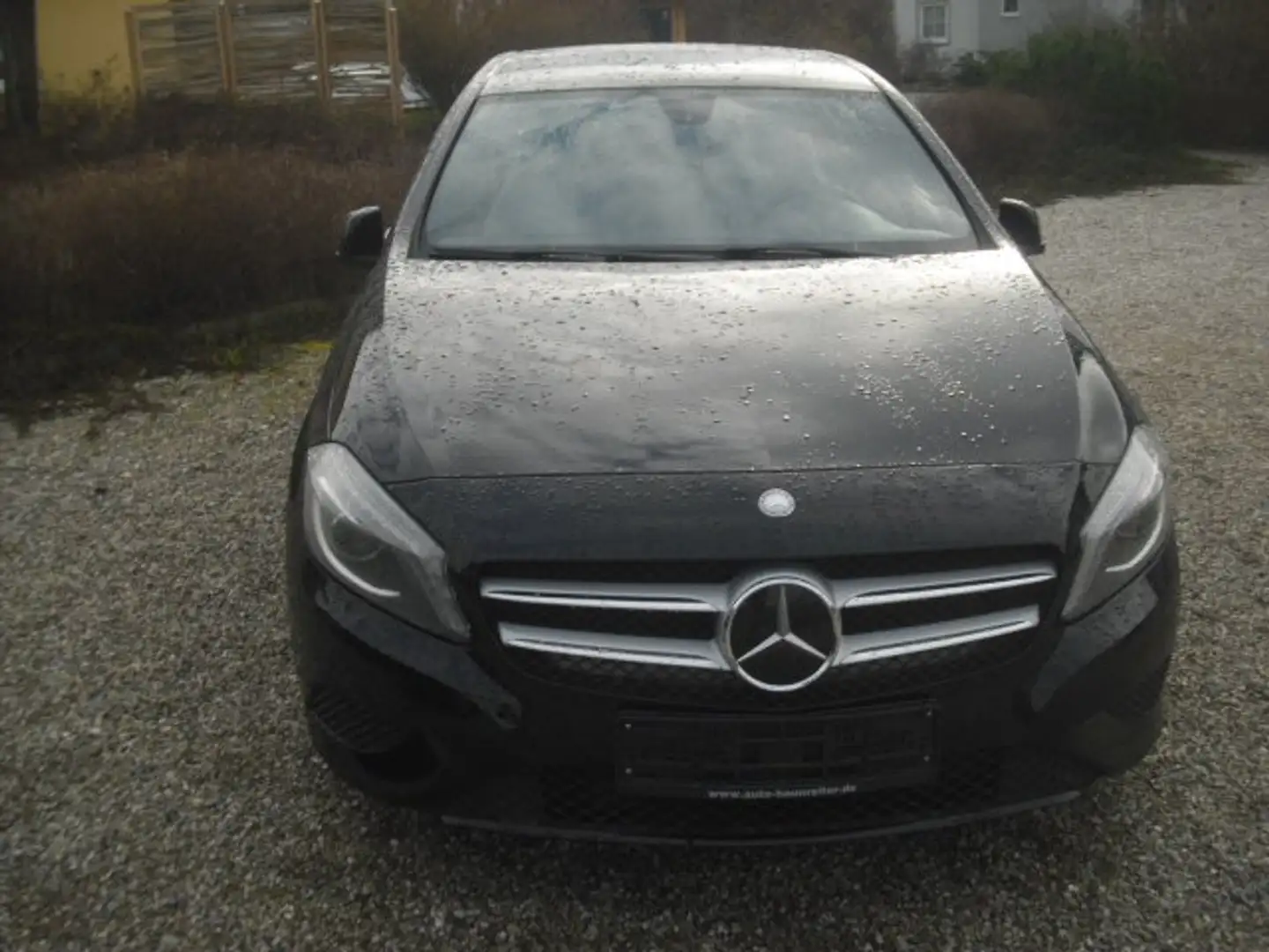 Mercedes-Benz A 180 Urban Schwarz - 2