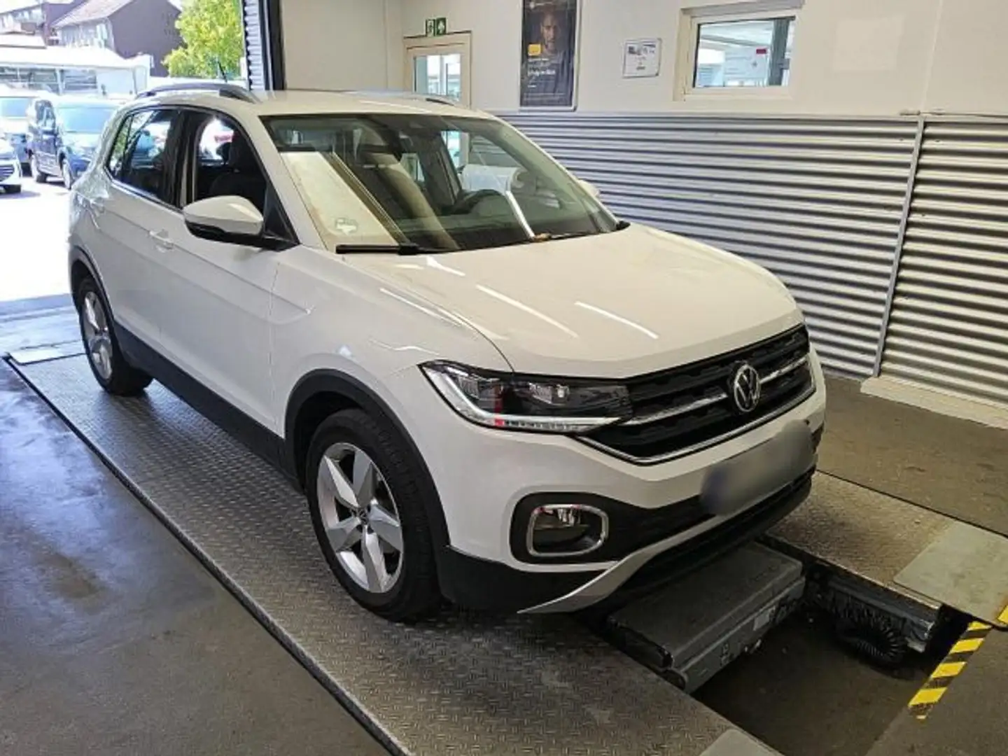 Volkswagen T-Cross 1.0 TSI STYLE LED SITZHZ LM17 Weiß - 2