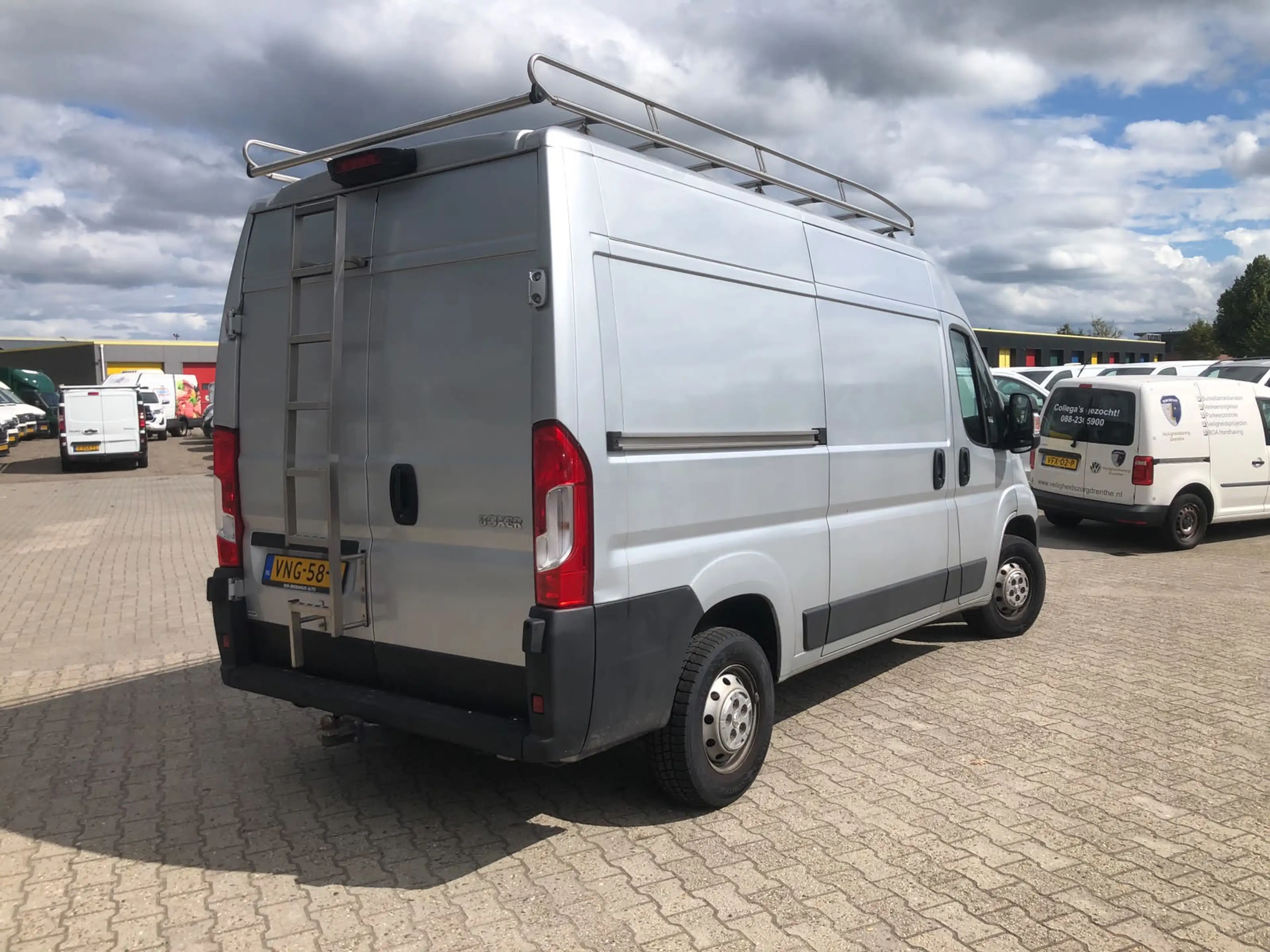 Peugeot Boxer 335 2.2 BlueHDi 140 L2H2 Premium — photo 6
