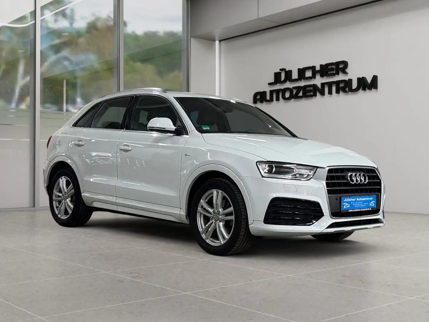 Audi Q3 S-Line sport, 2.Hand, Scheckheft Biały - 1