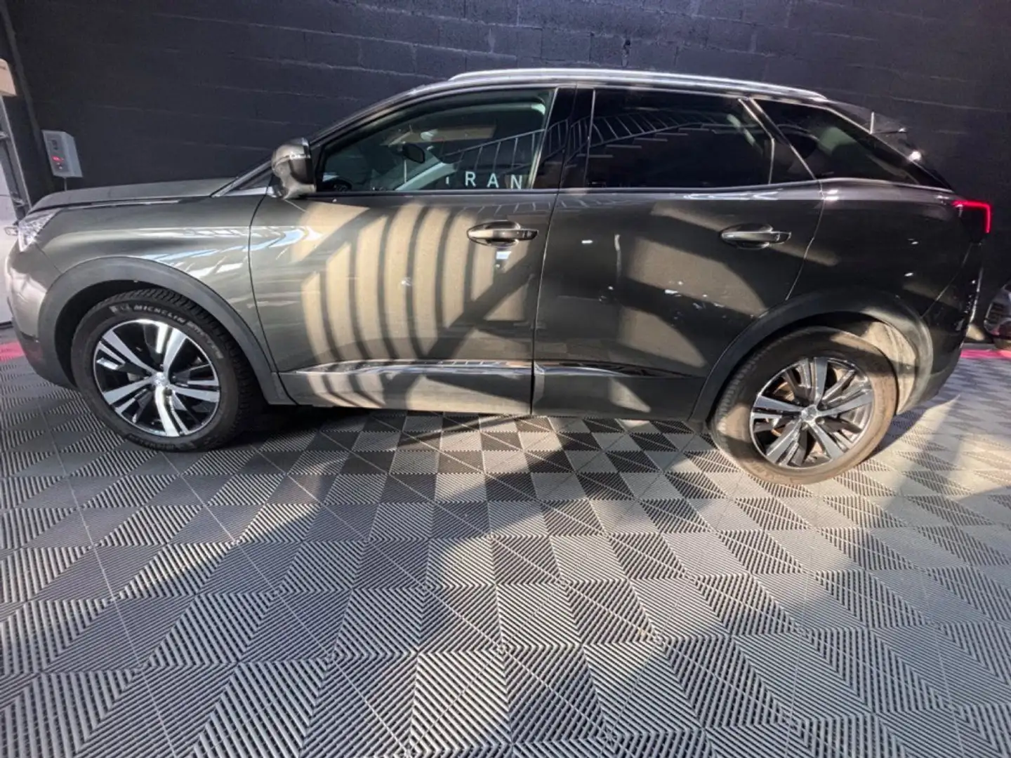 Peugeot 3008 BUSINESS Puretech 130ch SS EAT8 Allure Business Grijs - 2