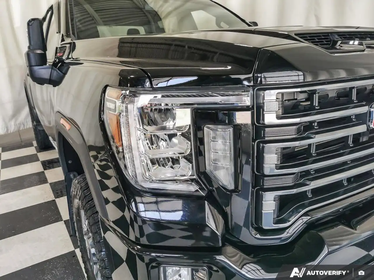 GMC Sierra 2500HD photo GMC Sierra 2500HD