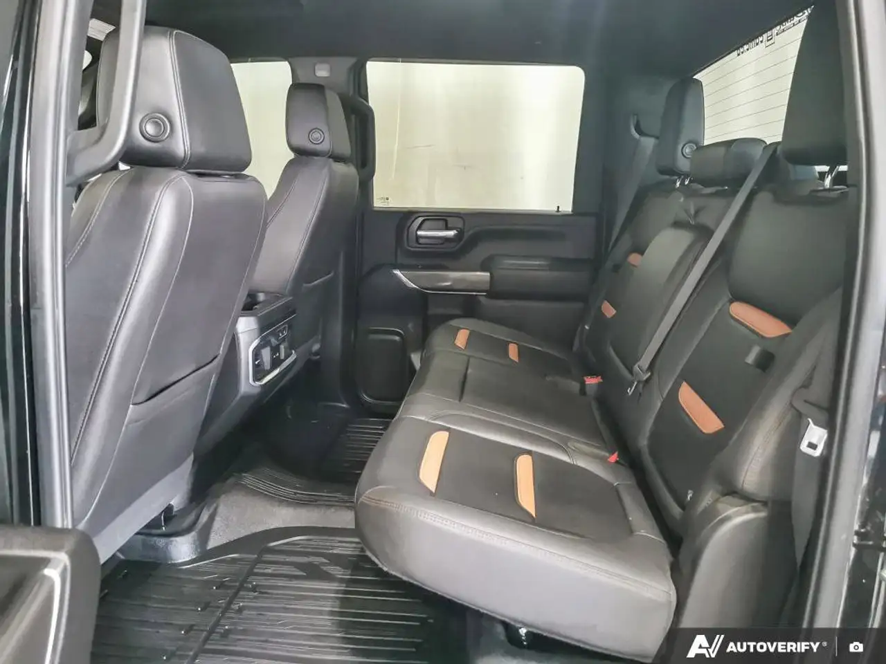 GMC Sierra 2500HD photo GMC Sierra 2500HD